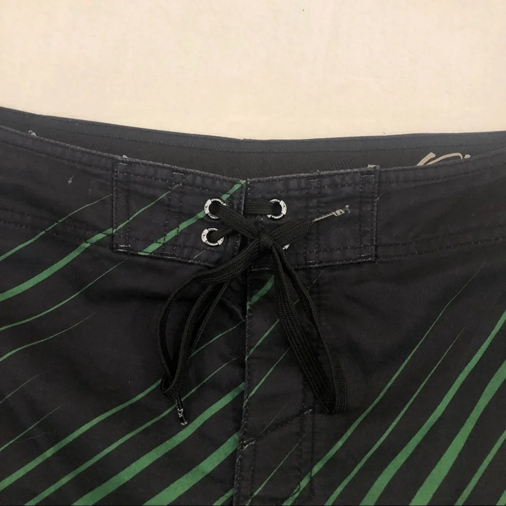 O’Neill Surf Skate Lime Green Striped Pool Board Shorts Swim Trunk Mens Waist 38